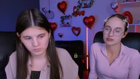 lizzie_boom online show from February 28, 8:43 pm
