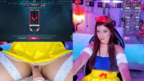 Snapshot of lizziecutie_ chatting on October 25, 9:42 pm Lizzie online show from October 25, 9:42 pm