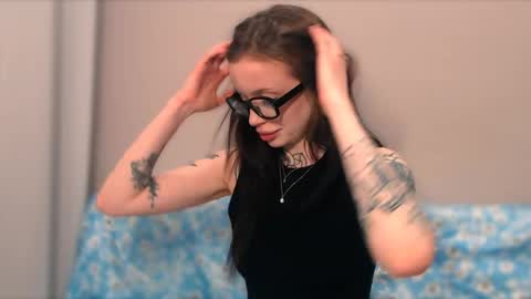 Snapshot of lizziesweety chatting on May 6, 8:03 pm liza liza liza online show from May 6, 8:03 pm