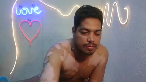 Snapshot of lizzy_955413 chatting on March 2, 3:52 am lizzy_955413 online show from March 2, 3:52 am