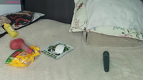 lizzy online show from March 2, 12:46 am