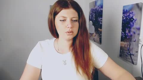 Snapshot of lizzy_koul chatting on June 18, 10:41 am Lizzy3 online show from June 18, 10:41 am