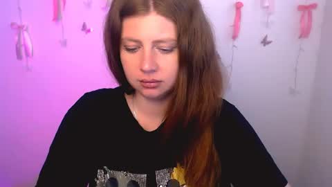 Snapshot of lizzy_koul chatting on July 1, 11:12 am Lizzy3 online show from July 1, 11:12 am