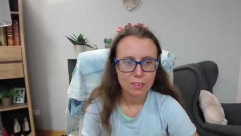 Snapshot of lizzy_sparkle chatting on July 1, 4:36 am Lizzy online show from July 1, 4:36 am