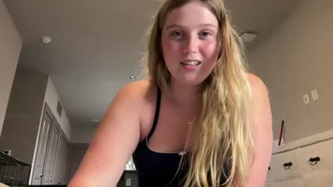 Lizzygetsbusy101 online show from July 27, 4:19 am