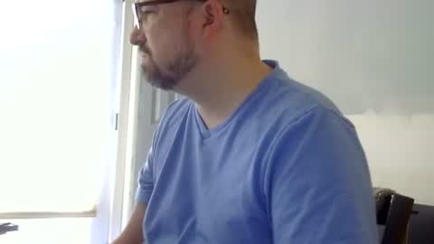 Snapshot of lj345689 chatting on February 10, 2:54 pm lj345689 online show from February 10, 2:54 pm