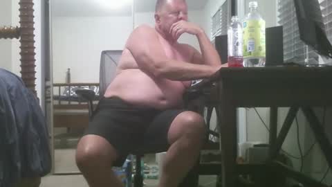 Snapshot of lkn4hairy chatting on April 4, 5:27 am Lkn4hairy online show from April 4, 5:27 am