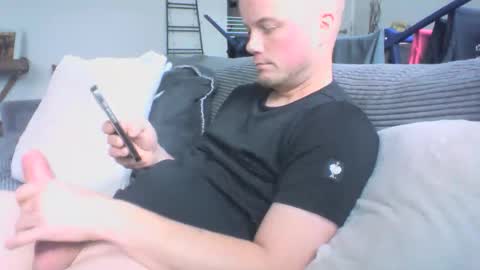 Snapshot of lks94 chatting on October 14, 2:51 pm lucas online show from October 14, 2:51 pm