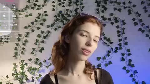 Lesly online show from March 7, 7:49 pm