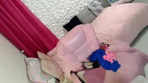 Thea online show from March 9, 1:46 am