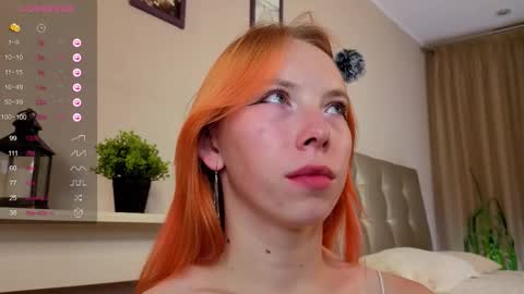 Snapshot of locksstar chatting on September 19, 5:02 pm Hello Im Christy online show from September 19, 5:02 pm
