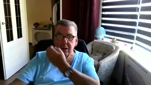 Snapshot of loebet chatting on April 6, 11:55 am Loebet online show from April 6, 11:55 am