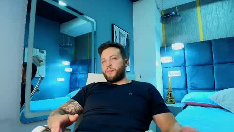 logan_austin online show from April 23, 8:33 pm