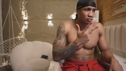 logan_varela online show from April 8, 12:05 pm