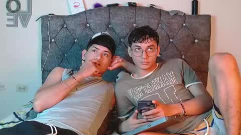 logan_willyams_ online show from September 11, 11:16 pm