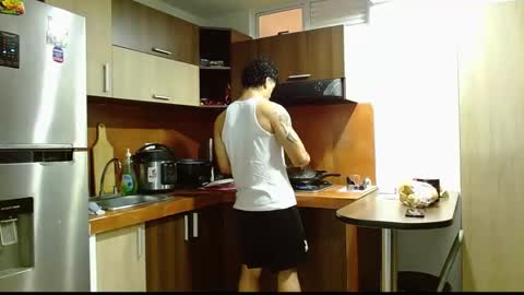 Snapshot of loganandrwz chatting on March 2, 6:26 pm Loganandrwz online show from March 2, 6:26 pm