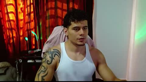 Snapshot of loganandrwz chatting on March 16, 7:51 pm Loganandrwz online show from March 16, 7:51 pm