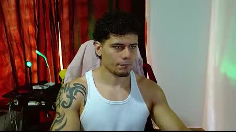 Snapshot of loganandrwz chatting on March 17, 7:17 pm Loganandrwz online show from March 17, 7:17 pm