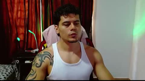 Snapshot of loganandrwz chatting on March 21, 4:54 pm Loganandrwz online show from March 21, 4:54 pm