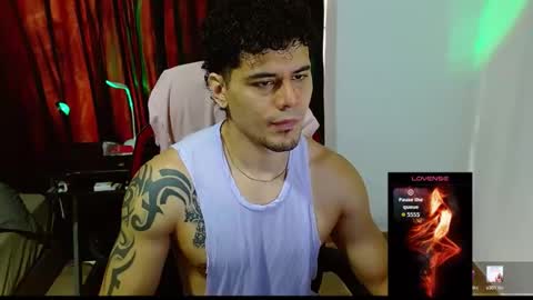 Snapshot of loganandrwz chatting on April 4, 3:09 pm Loganandrwz online show from April 4, 3:09 pm