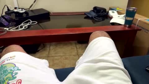 Snapshot of logandaimond chatting on December 17, 4:40 am logandaimond online show from December 17, 4:40 am