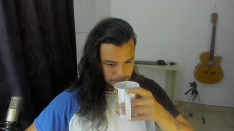 Snapshot of loganhot22 chatting on January 3, 9:36 pm Logan online show from January 3, 9:36 pm