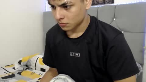 loganjhonson19 online show from February 2, 2:43 am