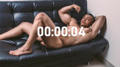 loganmartinx online show from March 14, 12:06 am