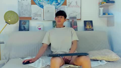 loganoficialx online show from February 22, 1:31 pm