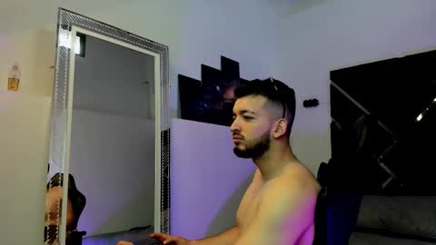 Logan Wolf online show from February 19, 3:30 pm