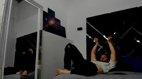 Logan Wolf online show from February 24, 2:37 pm