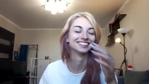 Amelia online show from September 24, 7:33 am