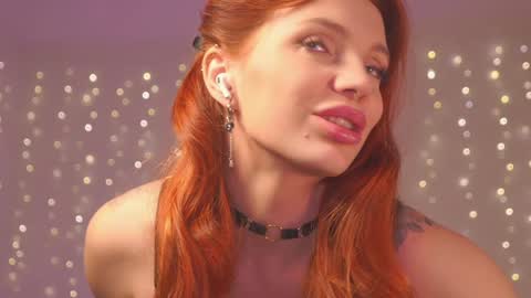 LoisVacation time  online show from December 3, 1:30 am