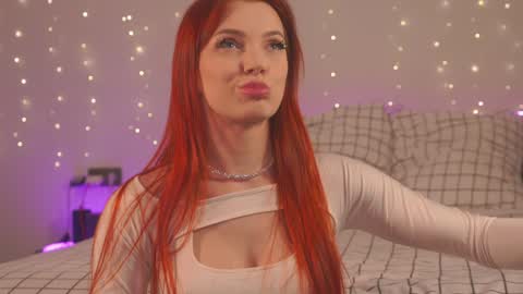 LoisVacation time  online show from January 7, 9:35 pm