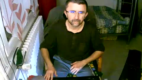 Snapshot of lokoum39 chatting on December 11, 6:20 pm lokoum39 online show from December 11, 6:20 pm