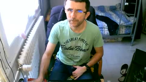 Snapshot of lokoum39 chatting on January 3, 1:58 pm lokoum39 online show from January 3, 1:58 pm