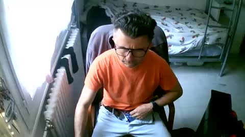 lokoum39 online show from April 16, 12:17 pm