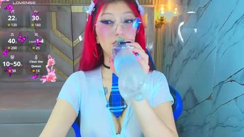 Lola online show from October 1, 7:42 pm