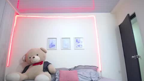 Lola Calypso online show from April 6, 4:46 am