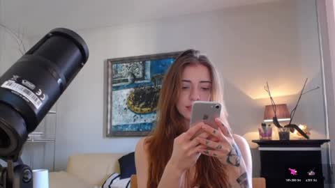 Snapshot of lola_dinky chatting on May 13, 1:19 pm Lola online show from May 13, 1:19 pm