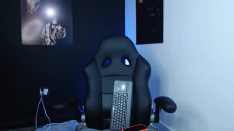 lola red online show from December 20, 12:56 pm