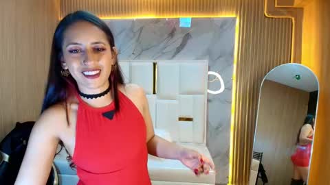 Lola online show from March 19, 8:46 pm