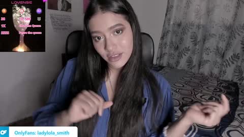 lolaasmith_21 online show from January 9, 10:09 pm