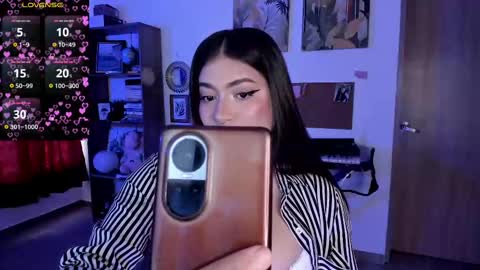 lolaasmith_21 online show from September 28, 11:59 am