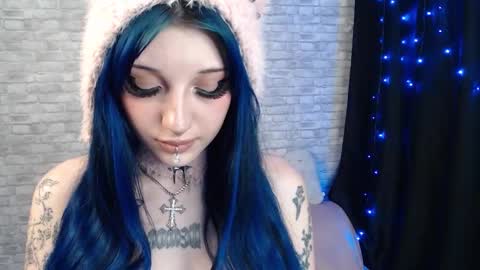 Lola online show from October 8, 12:58 pm