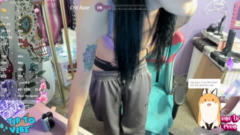 Lola online show from December 3, 4:06 pm