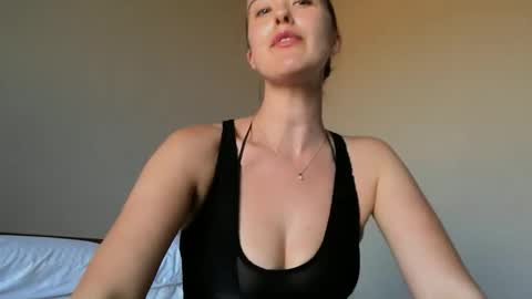 Frt Pr1ncess online show from February 13, 11:39 am