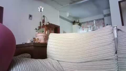 Snapshot of lolahueso chatting on October 7, 8:22 am LOLA HUESO y ERIC online show from October 7, 8:22 am