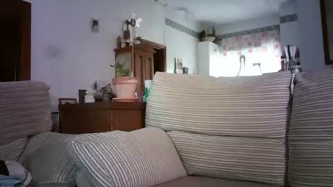 Snapshot of lolahueso chatting on October 13, 8:25 am LOLA HUESO y ERIC online show from October 13, 8:25 am