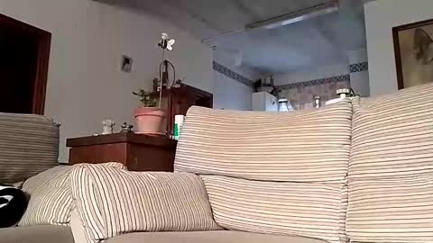 Snapshot of lolahueso chatting on October 14, 8:15 am LOLA HUESO y ERIC online show from October 14, 8:15 am